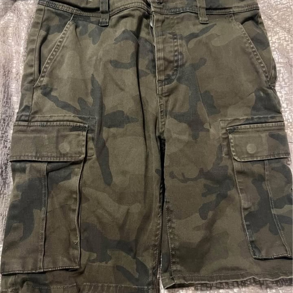 Active Ride Shop Camo Cargo Shorts Size 30 Men’s Shorts